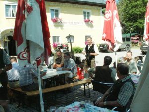 Ausbildungsreferent Harald Heil richtete Gruß-, und Dankesworte an die LR und LRA