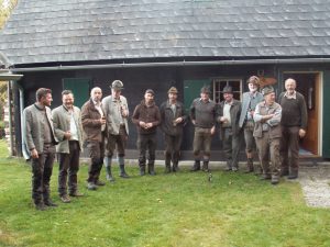Pause nach dem Legen der Fährten