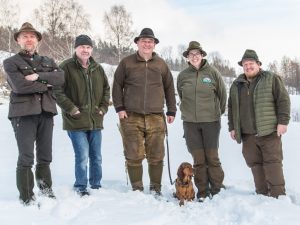 Richtergruppe mit Dr. Georg Urak und Cilli vom Salzatal - CACIT Brackierprüfung 2017