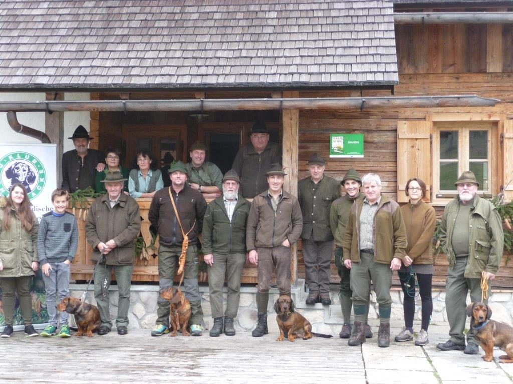 Teilnehmer der 546. Gebrauchsprüfung auf der Forsteralm in Gaflenz/Oberösterreich – Klub Dachsbracke 2018