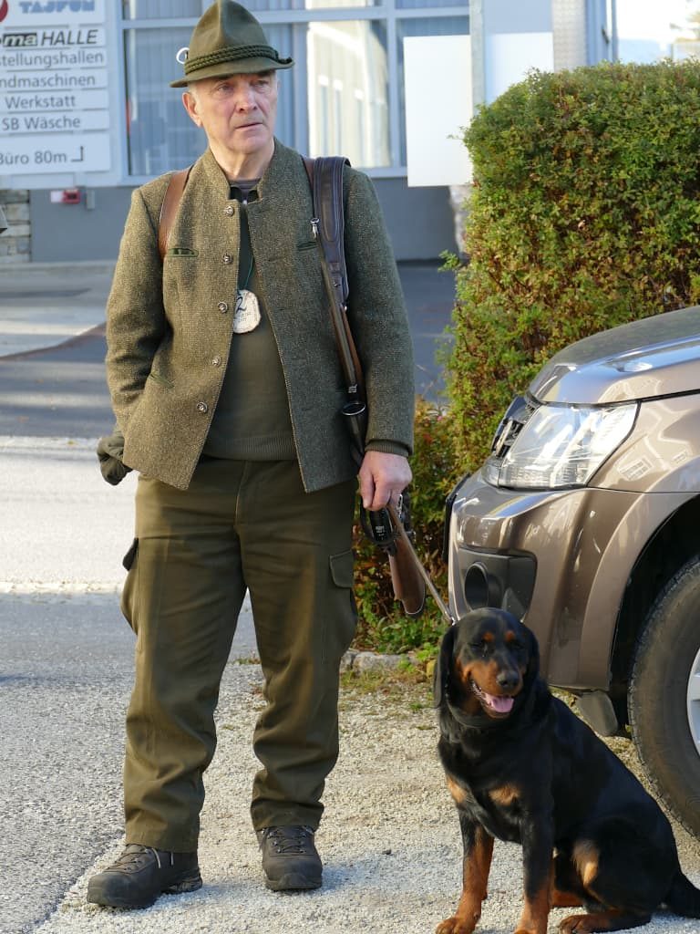 Johann Lesky mit Nasim z Udoli Roznova - 550. Gebrauchsprüfung – Klub Dachsbracke 2019