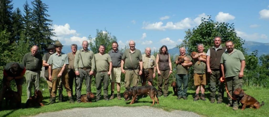 Die Teilnehmer am Übungstag der Landesgruppe Kärnten 2020 – Klub Dachsbracke