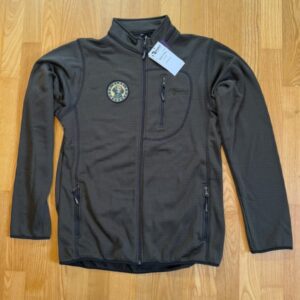 Fleecejacke Bast mit aufgenähtem Logo