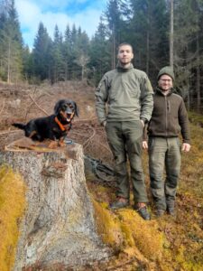 v.l.n.r. Fabel The Flachau Paerel, HF Moritz Weiss, LR Walter Holzmann - Klub Dachsbracke 2026